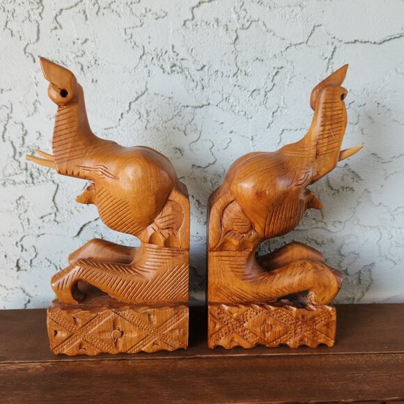 Vintage Hand-Carved Teak Elephant Bookends Pair – 10" Tall Wooden Decor Jungle - Picture 1 of 12